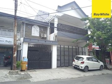 Disewakan Rumah 2 Lantai Strategis Di Jl. Dukuh Kupang, Surabaya