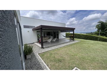 VENTA DE CASA CAMPESTRE EN ARMENIA, QUINDIO, COLOMBIA