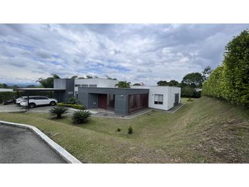 VENTA DE CASA CAMPESTRE EN ARMENIA, QUINDIO, COLOMBIA