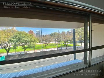 Dpto 4 dorm. | Frente con vista a Plaza Colón | Barrio Centro