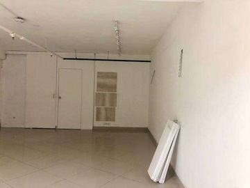 Vendo Local Comercial 45 m2 - 2 piso Chacarilla