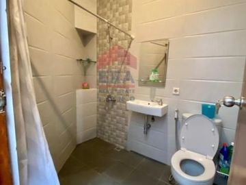 Rumah bersih terawat siap huni full furnished Setraduta Permai M3