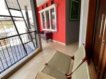 Rumah bersih terawat siap huni full furnished Setraduta Permai M3
