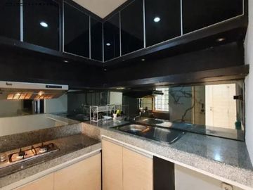 Rumah Pantai Mentari, Strategis, Siap Huni, Full Furnish minimalis modern