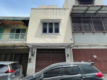Rumah Jalan Pemuda Baru I (masuk dari sebelah Miramar) Medan