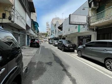 Rumah Jalan Pemuda Baru I (masuk dari sebelah Miramar) Medan