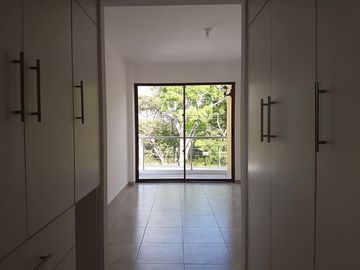 VENDO HERMOSA CASA DE ESTILO MODERNO Y SUTIL