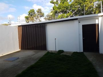 VENDO HERMOSA CASA DE ESTILO MODERNO Y SUTIL