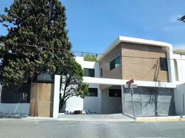 CASA EN VENTA EN CONTRY LA SILLA