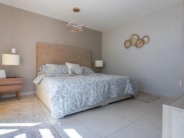 Se Vende Casa en Altos Juriquilla con Roof Garden, Alberca, Premium.