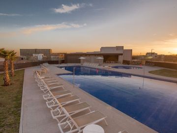 Se Vende Casa en Altos Juriquilla con Roof Garden, Alberca, Premium.