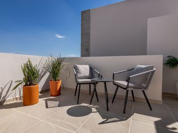 Se Vende Casa en Altos Juriquilla con Roof Garden, Alberca, Premium.