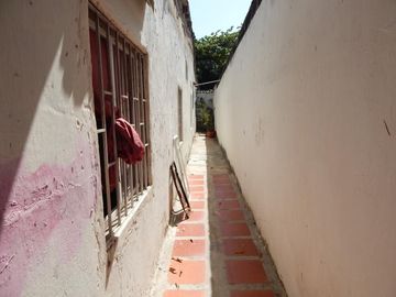 casa-local en venta en montecristo. Cod V83758