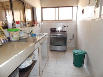 casa-local en venta en montecristo. Cod V83758