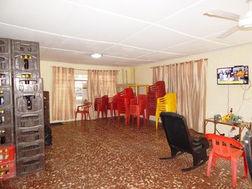 casa-local en venta en montecristo. Cod V83758