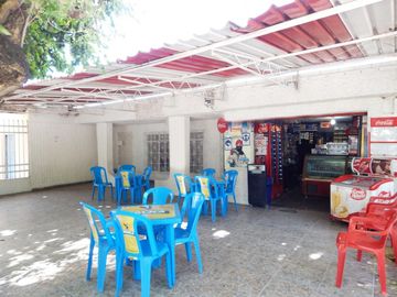 casa-local en venta en montecristo. Cod V83758