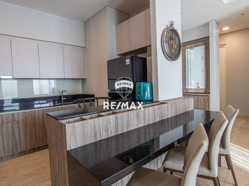 Disewakan unit eksklusif di 57 Promenade Tower Sky, lantai 9 – Private Lift langsung ke unit