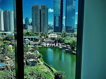 Disewakan unit eksklusif di 57 Promenade Tower Sky, lantai 9 – Private Lift langsung ke unit
