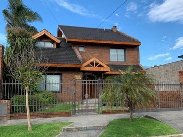 Chalet en Venta Ramos Mejia / La Matanza (A025 3186)