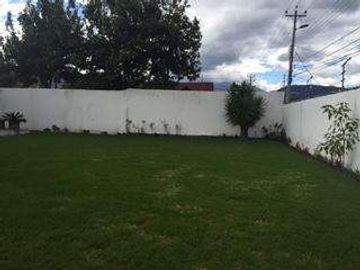 Casa de Venta en San Rafael Sector Colegio Farina, Valle de los Chillos