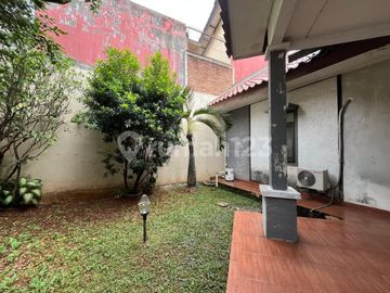 Rumah Hitung Tanah Di Puri Cinere, Selatannya Jakarta