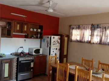 Amplia casa  cerca del centroPosadas