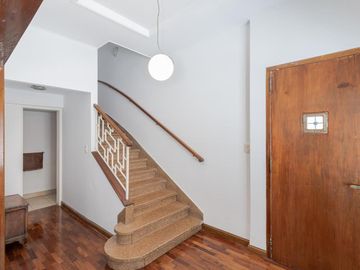 Muñiz al 400 - Almagro // VENTA: Casa de 4 dormitorios