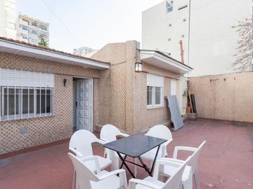Muñiz al 400 - Almagro // VENTA: Casa de 4 dormitorios
