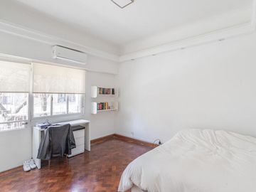 Muñiz al 400 - Almagro // VENTA: Casa de 4 dormitorios