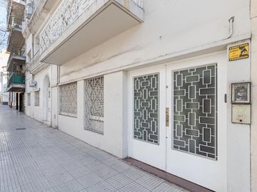 Muñiz al 400 - Almagro // VENTA: Casa de 4 dormitorios