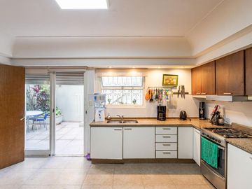 Muñiz al 400 - Almagro // VENTA: Casa de 4 dormitorios