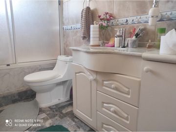 SE VENDE CASA EN ANGAMOS LIMACHE