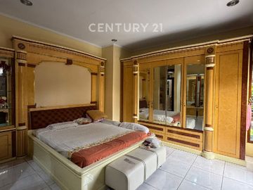 Rumah Cantik Dan Besar, Komplek Duren Sawit, Jakarta Timur S9760