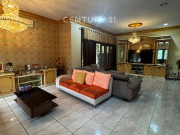 Rumah Cantik Dan Besar, Komplek Duren Sawit, Jakarta Timur S9760