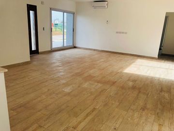 Casa en venta en Hudson Park