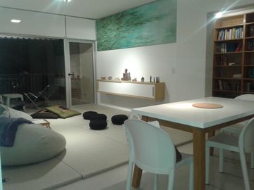 VENTA VA. URQUIZA A ESTRENAR PILETA PARRILLA 3 AMB 78m2 SUM PUERTA BLINDADA AMUEBLADO CUADRO