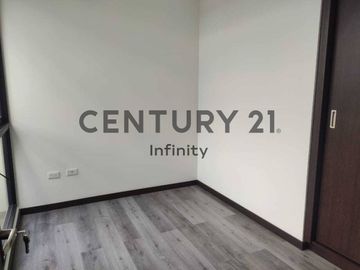 VENDO CASA EN CONOCOTO