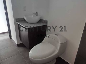 VENDO CASA EN CONOCOTO