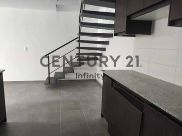 VENDO CASA EN CONOCOTO
