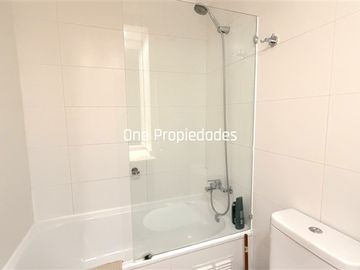 Plaza Las Lilas Depto Venta 2D2B estar 1Est 1Bod Providencia