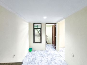 Rumah 16 Menit ke Mall Matahari Daan Mogot SHM Dibantu KPR J-35892
