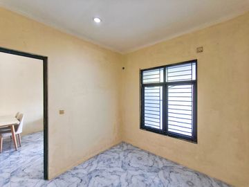 Rumah 16 Menit ke Mall Matahari Daan Mogot SHM Dibantu KPR J-35892