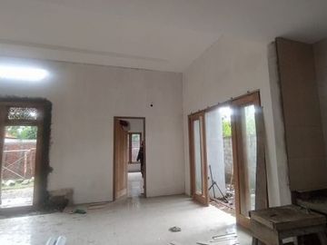 RUMAH CANTIK DESAIN KLASIK MODERN DEKAT CANDI BOROBUDUR