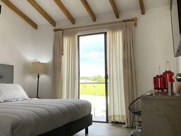 Casa en venta en fraccionamiento en Tequesquitengo, Morelos