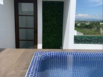Casa en venta en fraccionamiento en Tequesquitengo, Morelos