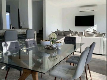 Casa en venta en fraccionamiento en Tequesquitengo, Morelos