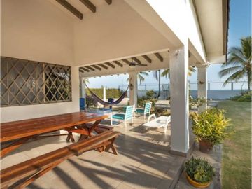 VENTA CASA DE PLAYA FRENTE AL MAR - PLAYA BLANCA FARALLON