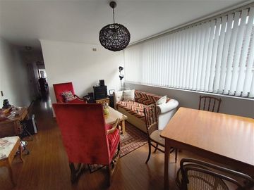 Lindo Depto. EST y BOD en arriendo de 2D 2B en Providencia
