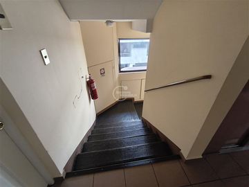 Lindo Depto. EST y BOD en arriendo de 2D 2B en Providencia