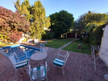 Chalet en venta en Castelar Sur